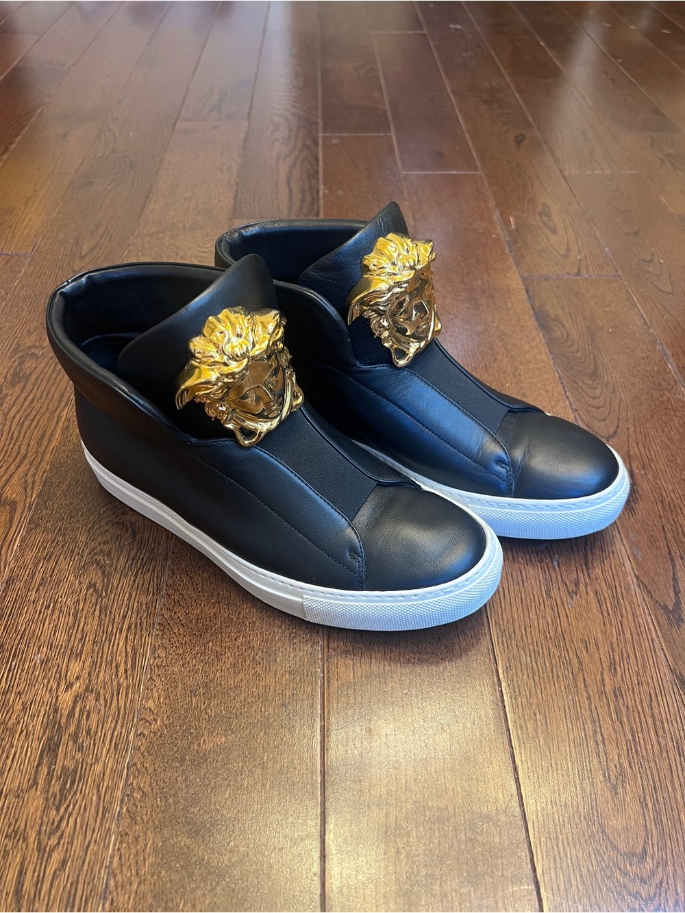 Women’s Versace Palazzo Medusa Black Leather High-Top Sneakers 6.5